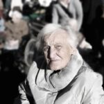 ** "Romance scam" – dlaczego seniorzy padają ofiarą oszustw matrymonialnych online i jak temu zapobiegać? - 3 2025